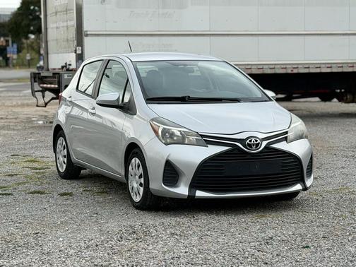 2016 Toyota Yaris LE