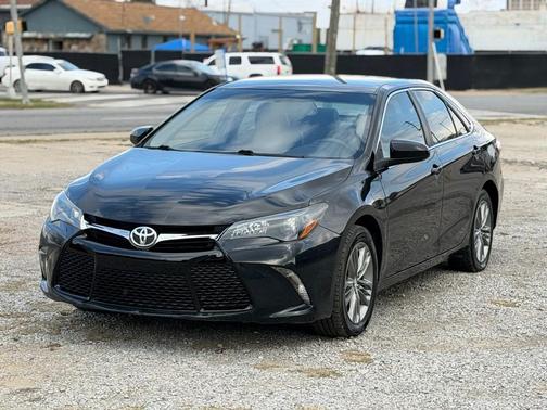 2016 Toyota Camry XLE