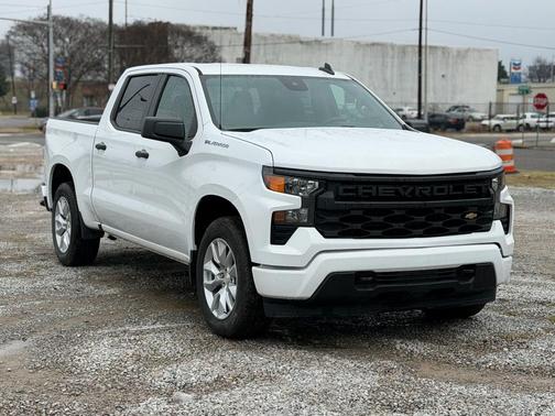 2023 Chevrolet Silverado 1500 Custom