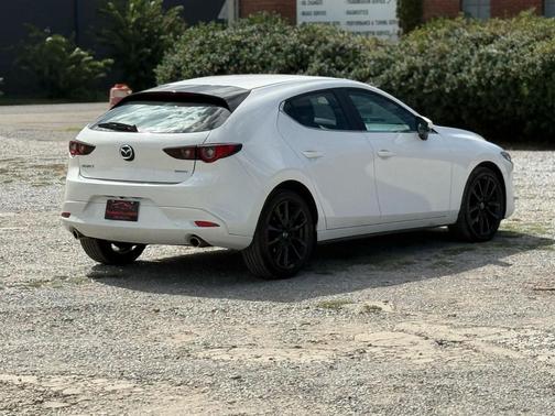 2024 Mazda Mazda3 FWD w/Preferred Package