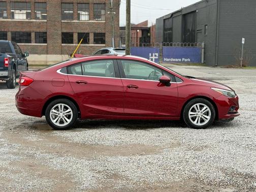 2018 Chevrolet Cruze LT