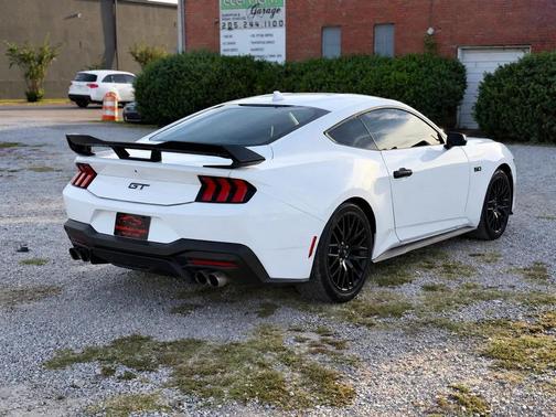 Oxford White 2024 Ford Mustang GT Premium