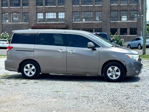 2015 Nissan Quest SV