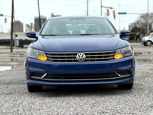 2016 Volkswagen Passat 1.8T SE