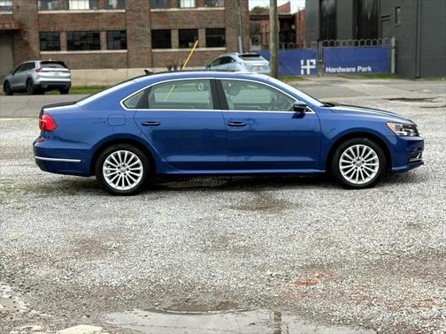 2016 Volkswagen Passat 1.8T SE