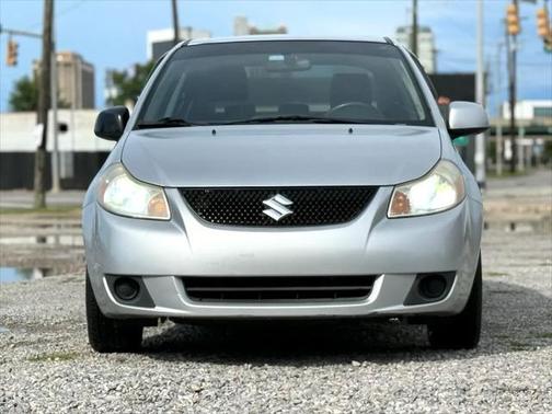 2010 Suzuki SX4 LE Popular