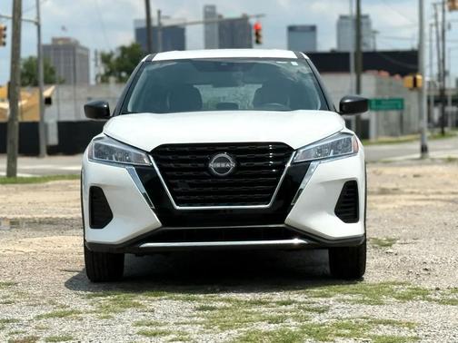2024 Nissan Kicks S