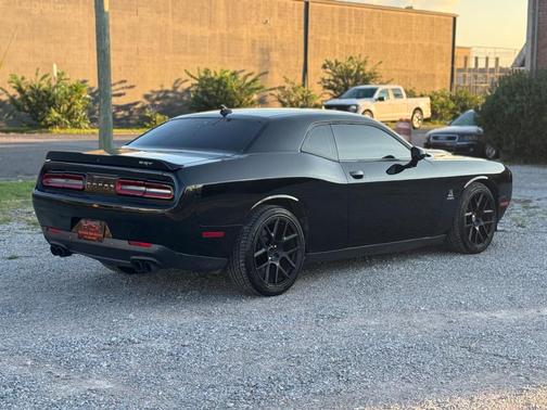2016 Dodge Challenger R/T Scat Pack