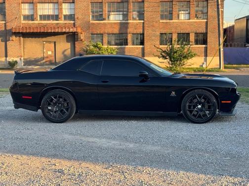 2016 Dodge Challenger R/T Scat Pack