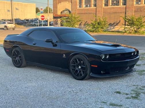 2016 Dodge Challenger R/T Scat Pack