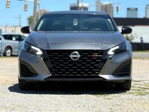 2024 Nissan Altima SR FWD