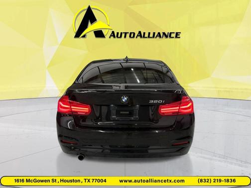 Black 2018 BMW 320 i