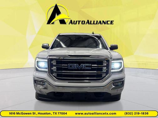 White 2018 GMC Sierra 1500 SLT