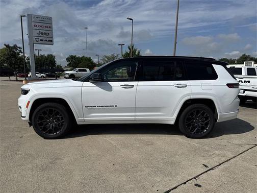 2025 Jeep Grand Cherokee L Summit Reserve