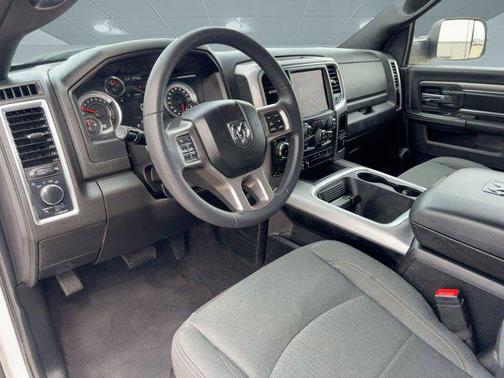 2023 RAM 1500 Classic Warlock Crew Cab 4x4 5'7' Box