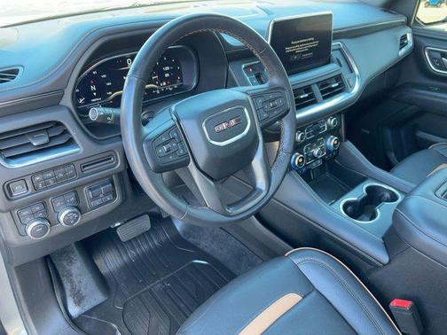 2022 GMC Yukon 4WD AT4