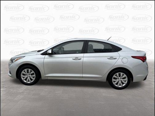 2021 Hyundai Accent SE