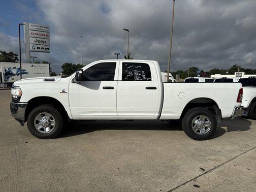 2024 RAM 2500 Tradesman Crew Cab 4x4 6'4' Box
