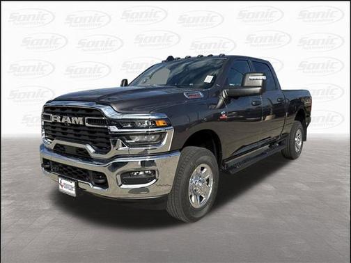 2025 RAM 2500 Tradesman Crew Cab 4x4 6'4' Box