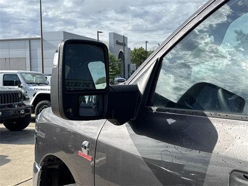 2025 RAM 2500 Tradesman Crew Cab 4x4 6'4' Box