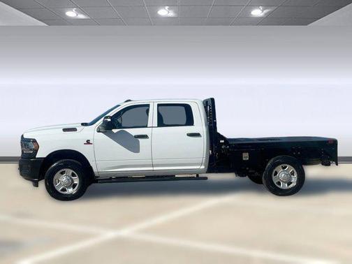 2023 RAM 2500 Tradesman Crew Cab 4x4 8' Box