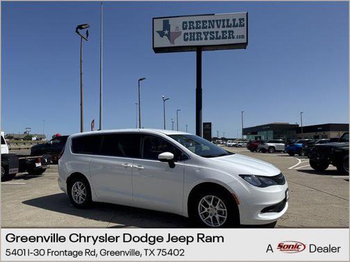 2023 Chrysler Voyager LX