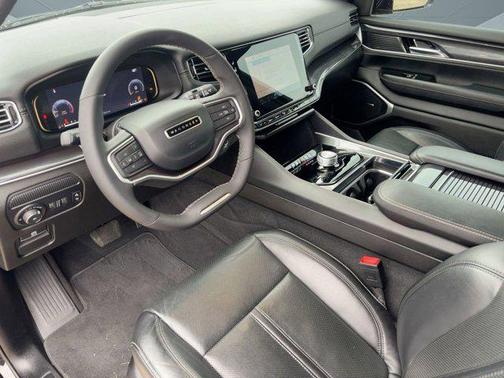 2024 Jeep Wagoneer Series I 4x2