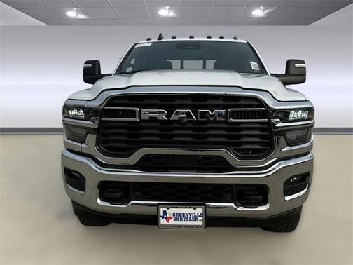 2025 RAM 2500 Tradesman Crew Cab 4x4 6'4' Box