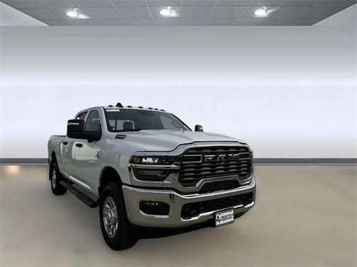 2025 RAM 2500 Tradesman Crew Cab 4x4 6'4' Box