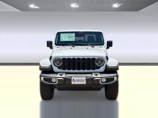 Bright White Clearcoat 2026 Jeep Gladiator Texas Trail 4x4