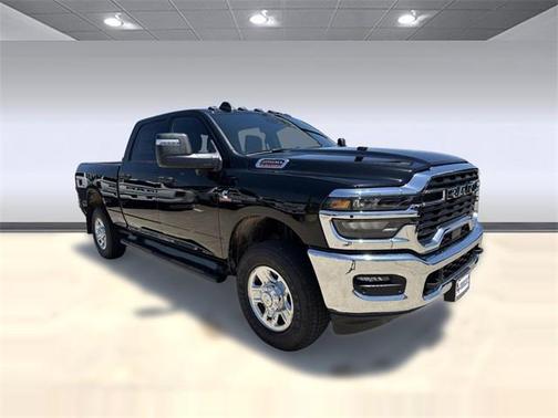 2025 RAM 2500 Tradesman Crew Cab 4x4 6'4' Box