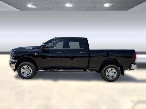 2025 RAM 2500 Tradesman Crew Cab 4x4 6'4' Box