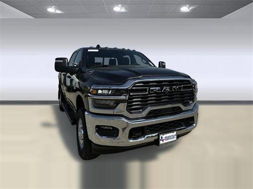 2025 RAM 2500 Tradesman Crew Cab 4x4 6'4' Box
