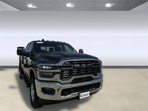 2025 RAM 2500 Tradesman Crew Cab 4x4 6'4' Box