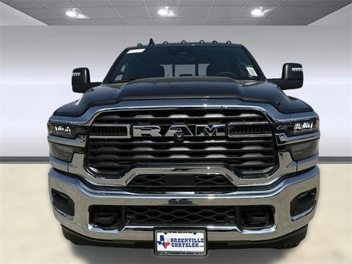 2025 RAM 2500 Tradesman Crew Cab 4x4 6'4' Box