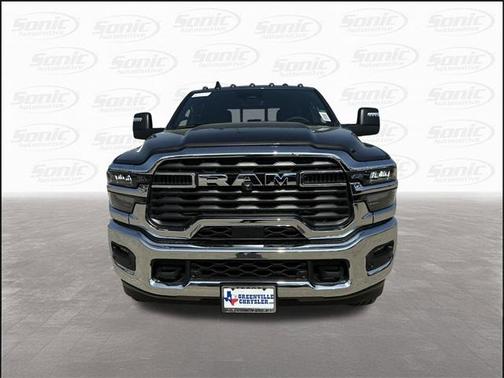 2025 RAM 2500 Tradesman Crew Cab 4x4 6'4' Box