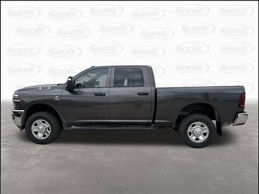 2025 RAM 2500 Tradesman Crew Cab 4x4 6'4' Box