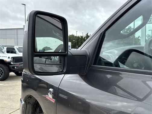 2025 RAM 2500 Tradesman Crew Cab 4x4 6'4' Box