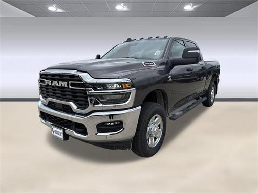 2025 RAM 2500 Tradesman Crew Cab 4x4 6'4' Box