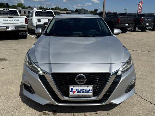 2021 Nissan Altima 2.5 SV