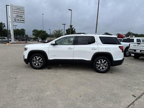 2023 GMC Acadia AWD SLT