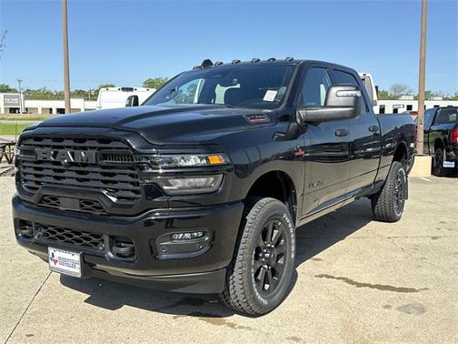 2025 RAM 2500 Big Horn Crew Cab 4x4 6'4' Box
