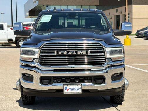 2024 RAM 3500 Laramie Crew Cab 4x4 8' Box