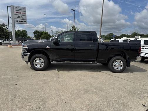 2025 RAM 2500 Tradesman Crew Cab 4x4 6'4' Box