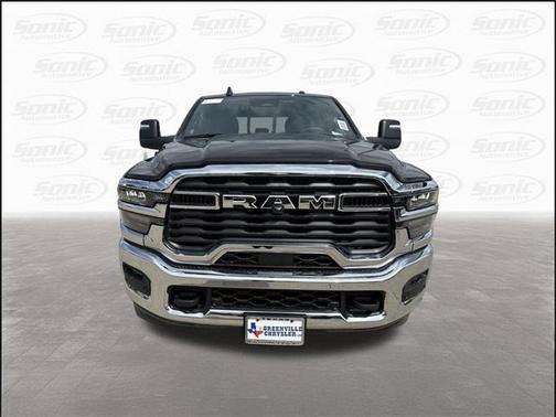 2025 RAM 2500 Tradesman Crew Cab 4x4 6'4' Box
