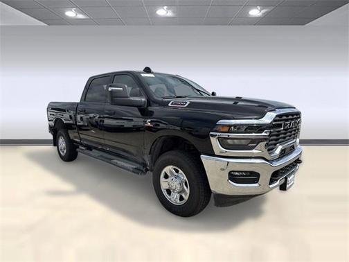 2025 RAM 2500 Tradesman Crew Cab 4x4 6'4' Box