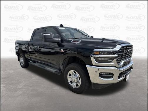 2025 RAM 2500 Tradesman Crew Cab 4x4 6'4' Box