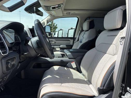 2025 RAM 1500 ST