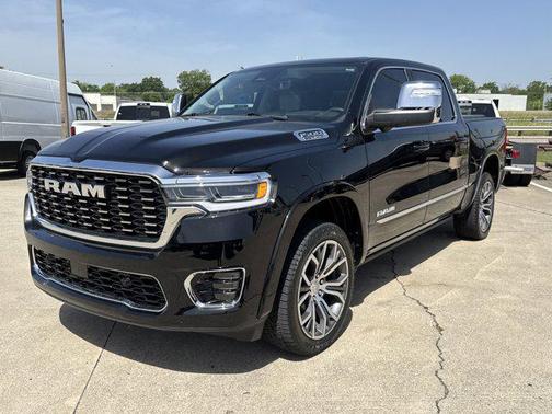 2025 RAM 1500 ST