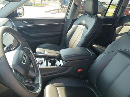 2023 Jeep Grand Cherokee Limited X